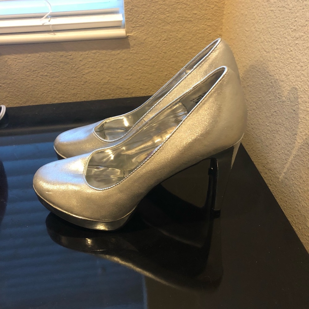 👠Rampage Heels❣️